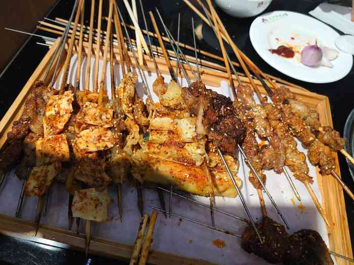 大红鹰涮肚烧烤(通江店)-"晚上不吃饭的我,朋友请客说好久不见,要聊.