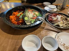 -小志家.鲜牦牛肉牛杂火锅野生菌汤锅