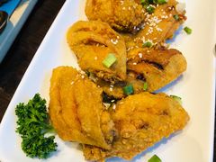 -Chom Cafe and Restaurant