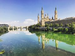 -皮拉尔圣母圣殿主教座堂