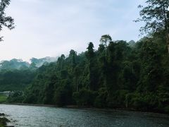-乌鲁淡布隆国家公园
