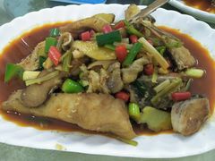 -湘里湘亲饭店(闸坡店)