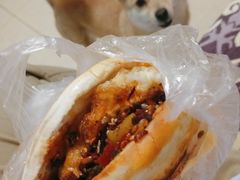 -清真马乐贝腊牛肉蛋黄菜夹馍(马蓉洒金桥店)