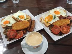 -12 Rocks Beach Bar Cafe
