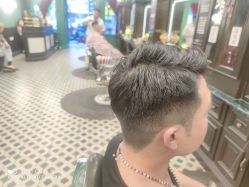 -海文先生国潮烫染男士理发馆