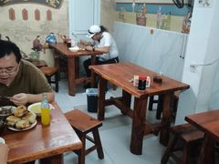 -宝瑞门钉肉饼店