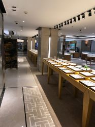 -北京七彩云南翡翠珠宝旗舰店(月坛店)