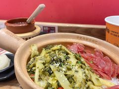 -煲仔皇腊味煲仔饭(经四万达店)