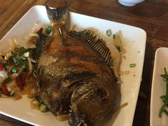 -阿飞冲浪旅店一馆