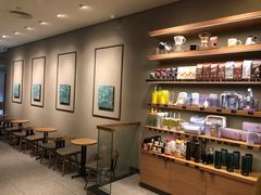 零售区-星巴克(广州淘金路店)