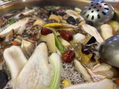 -大理.老字号渝记酸萝卜乌鱼(古城总店)