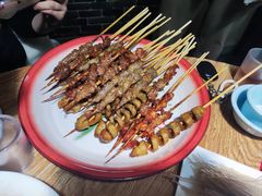 -茸梅路右拐龙虾-农家菜(松江店)