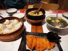 -馋三尺蟹粉小笼(人民广场店)