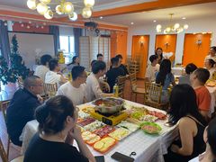 -玩坞轰趴馆·户外团建聚会主题生日派对馆(世豪广场店)