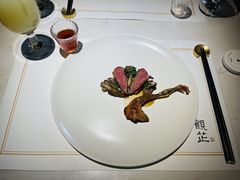 炙烤熟成乳鸽-觀芷隐轩