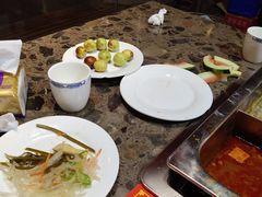 -月满大江经典火锅(任城路店)