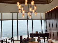 靠窗位-三迪希尔顿酒店·星空酒廊