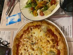四色芝士披萨-安妮意大利餐厅(世贸天阶店)