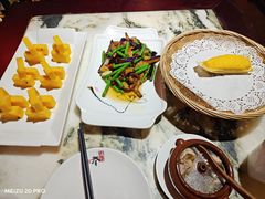 -蔼若春.传承三十年云南菜(金碧公园店)