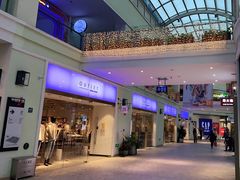 -URBAN REVIVO(北京斯普瑞斯奥特莱斯店)