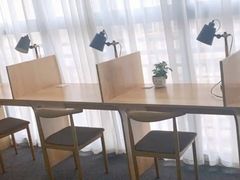 -两知·自习室(三峡广场总店)