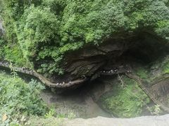 -龙水峡地缝景区