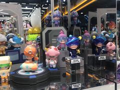 -泡泡玛特POPMART(侨福芳草地店)