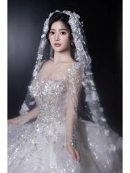 点击看大图 -Renee芮亦婚纱