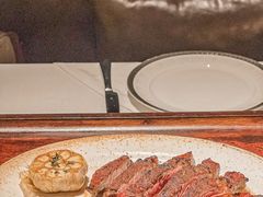 -Mogul Eatery·大亨餐酒馆