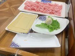 -楼外楼大刀肉传统火锅居(博学路店)