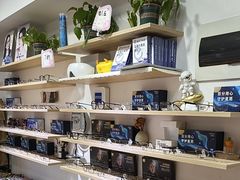 -天空之镜眼镜店蔡司依视路授权店(天通苑店)