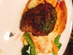 -WOLFGANG PUCK KITCHEN & BAR(迪士尼小镇店)