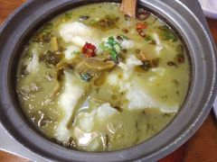 -周鱼小馆石锅酸菜鱼(活力汇店)