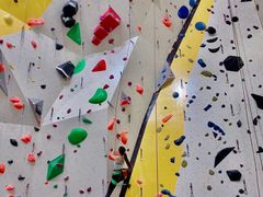 -问山MountQuest攀岩馆