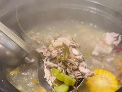 -野迹·石橄榄鸡·烧烤(新洲店)