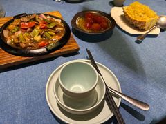 -香巴拉云南餐厅(华莱坞店)