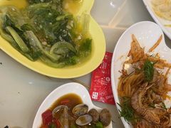 -覃记海鲜美食餐厅