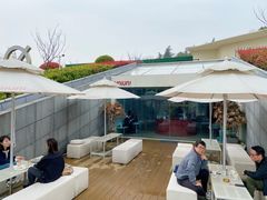 -UNI UNI(环亚凯瑟琳店)