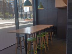 靠窗位-麦当劳(万达广场店)