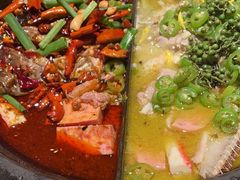 -鸣记脆皮烤鱼·海鲜烤鱼(三八广场店)