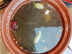 土鸡菌汤煲-有红鸡毛店·川菜(建设路店)