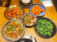 -十三式重庆江湖菜(金茂览秀城店)