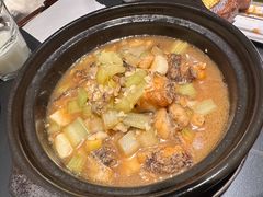 鳗鱼煲-阿里家·新疆烤肉酒場 by MIG