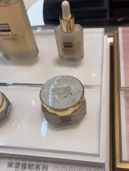-奥伦纳素Erno Laszlo