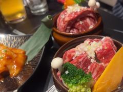 -山川小町·极番烧肉(新地假日广场店)