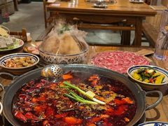 -旧街市鲜货老火锅(大光路店)