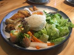 越南小吃拼盘-越美小馆·越南料理(曲江店)
