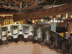 -老牌坊云南鱼豆花火锅(爱建店)
