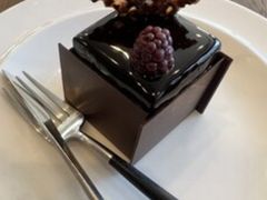 巧克力蛋糕-patisserie Paris S'eveille