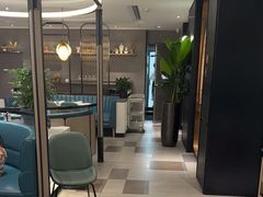 -港丽餐厅(杭大店)